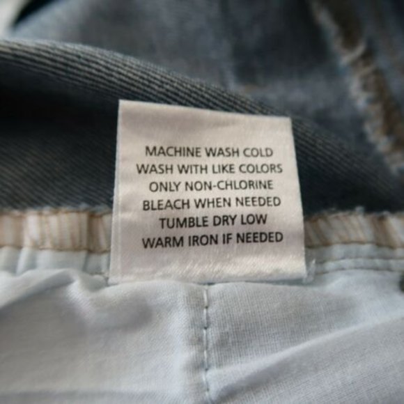 Denim Jean Shorts Women's Cutt Off Kiss Therapy Size 8 Embellished - Picture 8 of 8